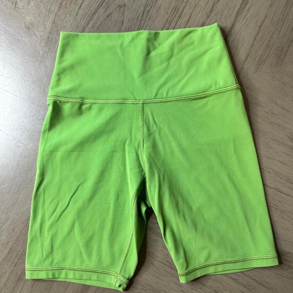 Athleta green biker shorts size